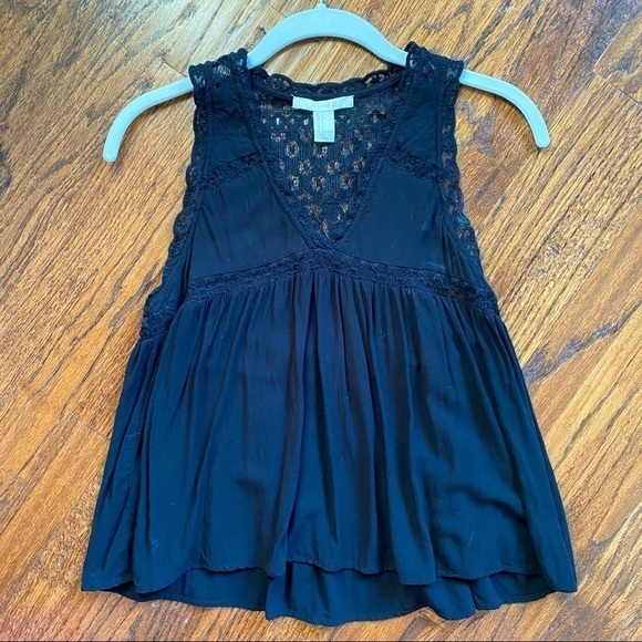 FOREVER 21 Lacy Crop Swing Sleeveless Boho Top Black Size Small (GUC) - Picture 1 of 11